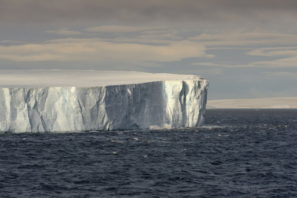 Big earthquake swarm detected in Antarctica as inactive volcano awakens ...