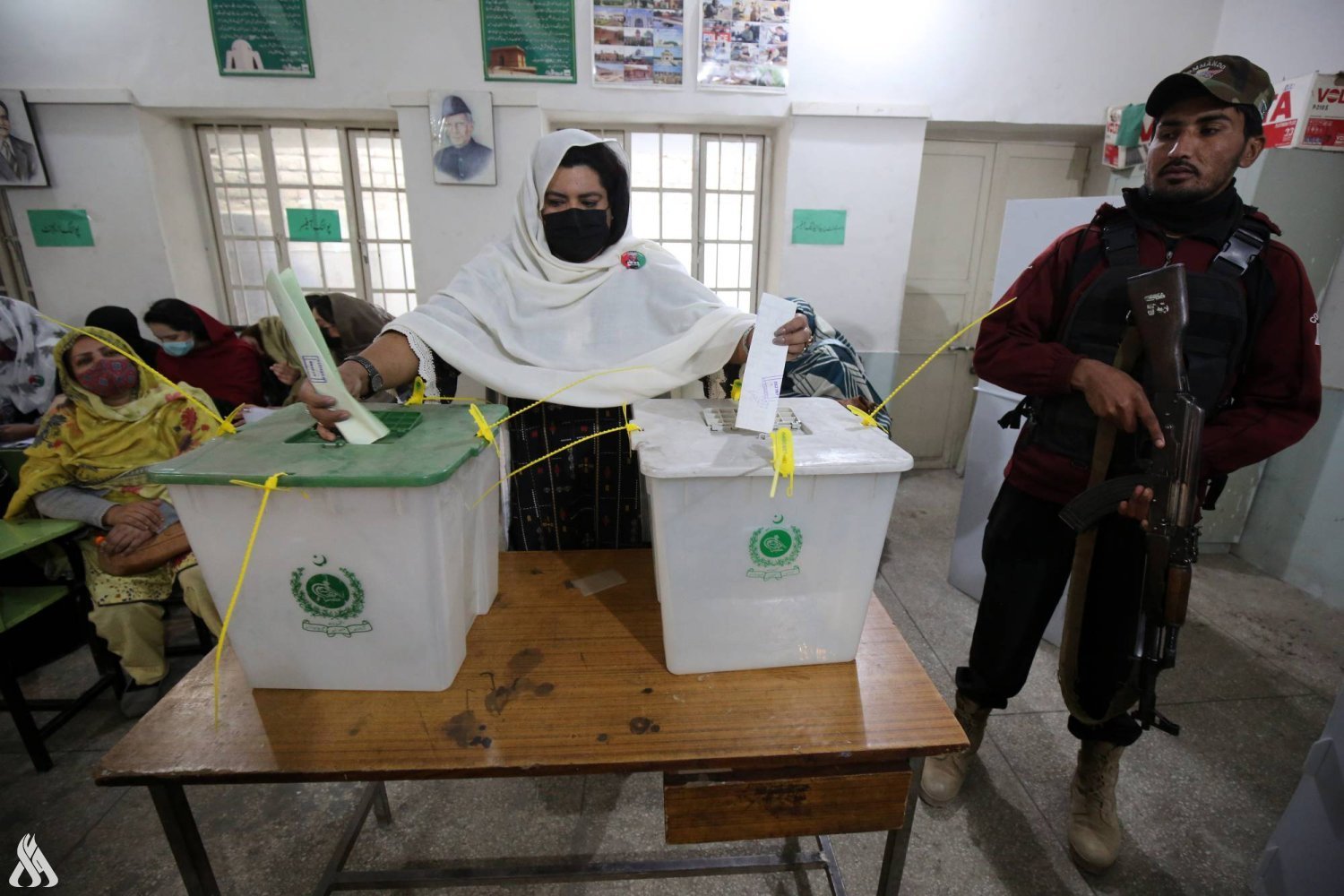 Both Imran Khan Nawaz Sharif Declare Victory As Pak Elections Results