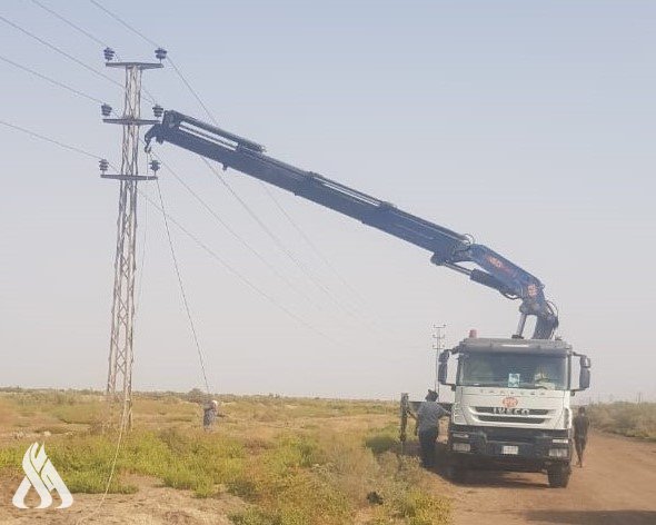 بعد سرقة الأسلاك.. ⁩ توزيع كهرباء ميسان ينجز أعمال تسليك الخط المغذي لمحطة المجر الكبير